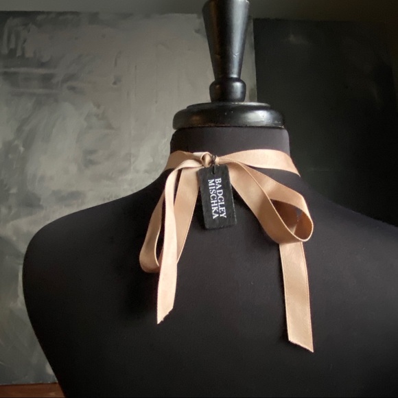 NWT - Badgley Mischka Gold Statement Necklace - Picture 7 of 8